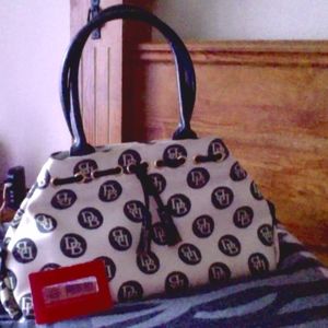Dooney & Bourke HandBag